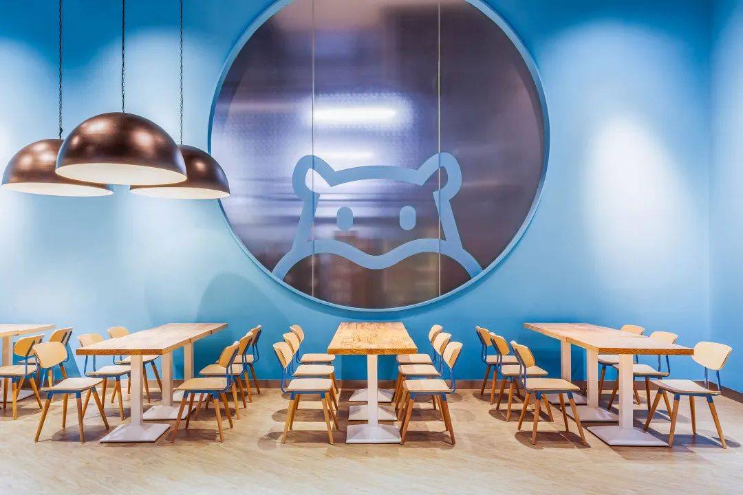 酒吧品牌阿里巴巴盒马机器人餐厅，打造未来概念的餐饮空间设计
